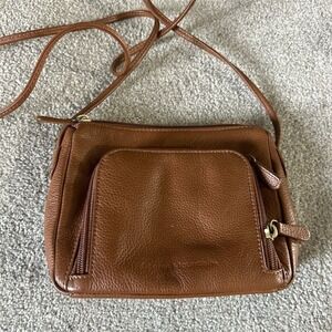 Stone Montain  Women's Brown Leather Crossbody Bag Adjustable Strap Zip Closure